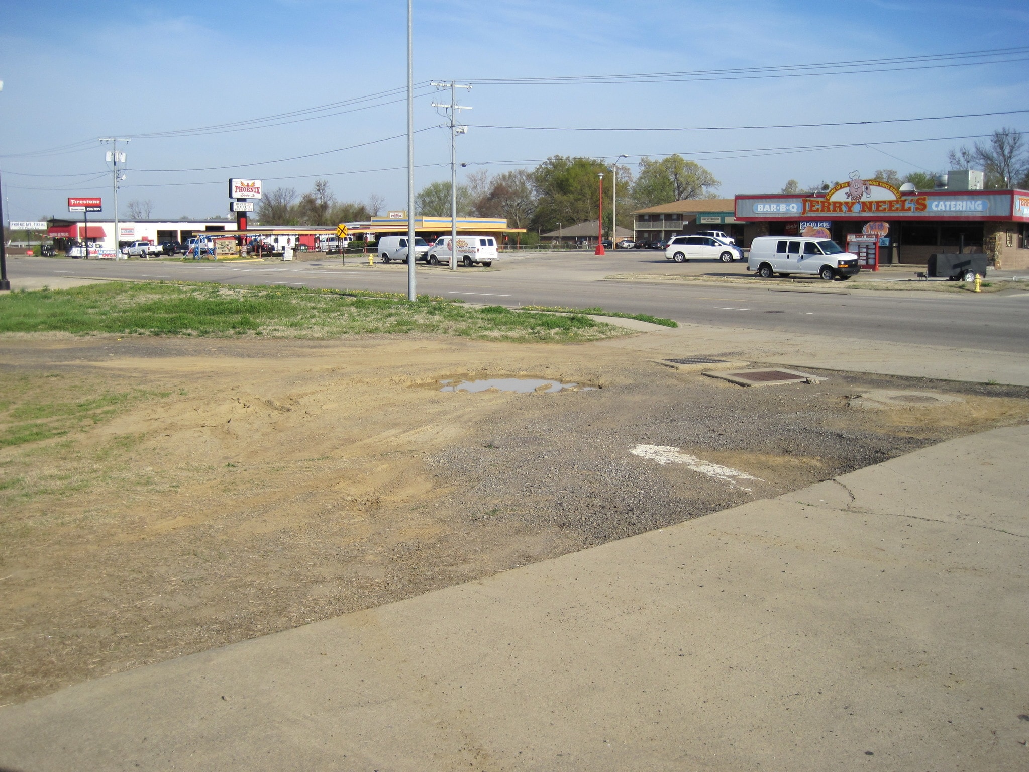 1918 Phoenix Ave, Fort Smith, AR for lease Primary Photo- Image 1 of 2