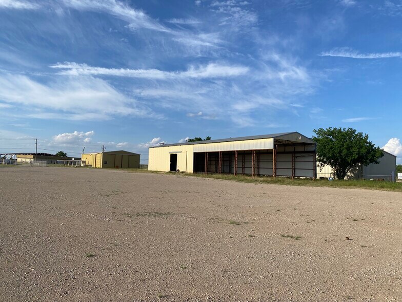 8051 Seymour Hwy, Wichita Falls, TX à louer - Photo du bâtiment - Image 2 de 52
