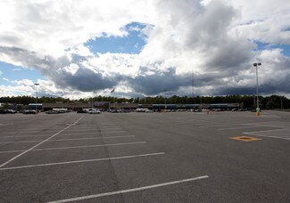 Plus de détails pour 981 Ford Street Ext, Ogdensburg, NY - Commerce de détail à louer