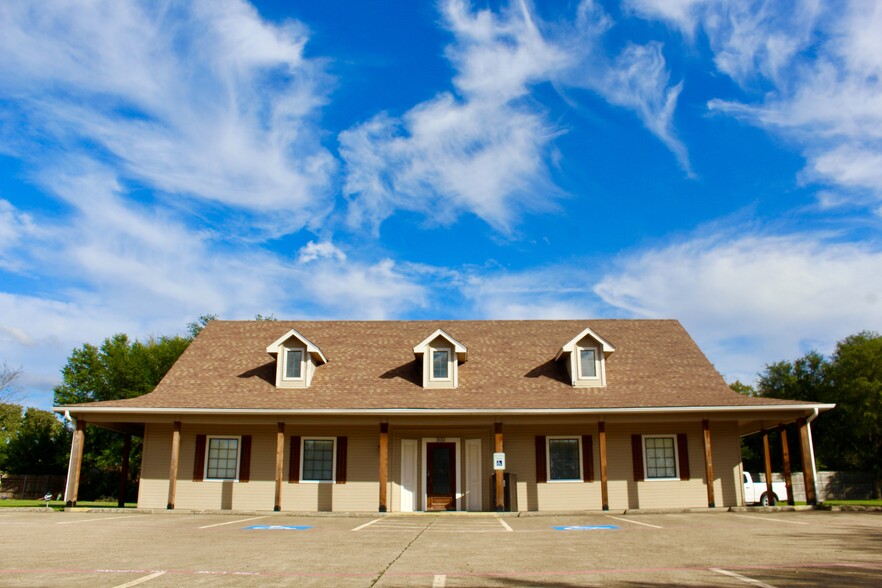 300 N Interstate Highway 35 E, Waxahachie, TX à vendre - Photo du bâtiment - Image 1 de 1