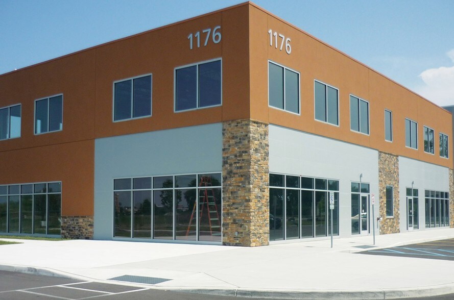 1176 S Park Ave, Buffalo, NY à vendre - Photo principale - Image 1 de 11