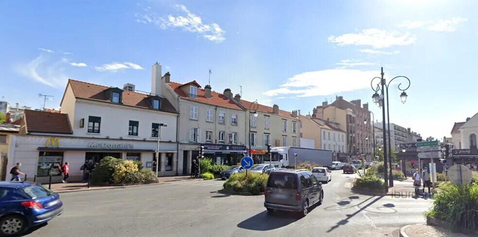 Commerce de détail dans Saint-Maur-des-Fossés à louer - Photo du bâtiment - Image 1 de 3