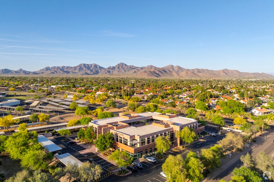 9590 E Ironwood Square Dr, Scottsdale, AZ à vendre - Aérien - Image 2 de 7