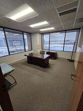 1175 Corporate Woods Pkwy, Vernon Hills, IL for lease Interior Photo- Image 2 of 2