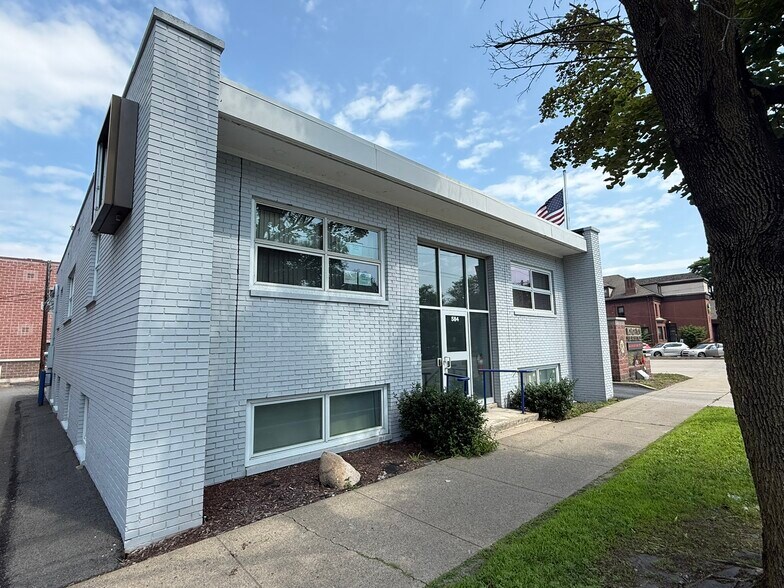 584 Wyoming Ave, Kingston, PA à vendre - Photo du bâtiment - Image 3 de 27