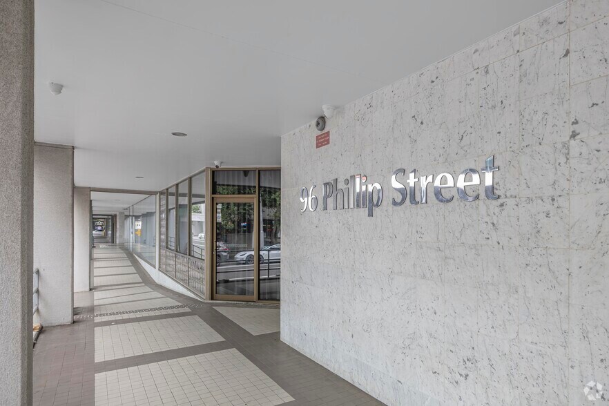 96 Phillip St, Parramatta à louer - Photo du bâtiment - Image 3 de 4