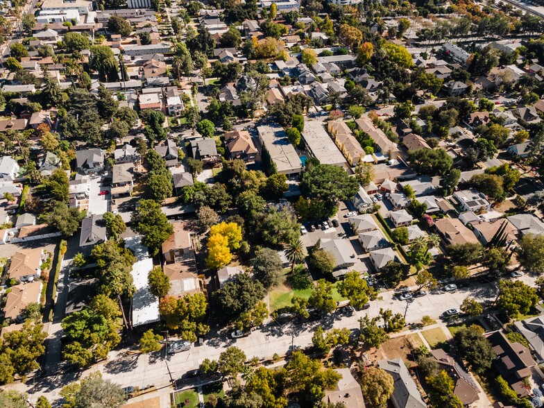 Madison Apartments portfolio of 6 properties for sale on LoopNet.ca - Aerial - Image 2 of 9