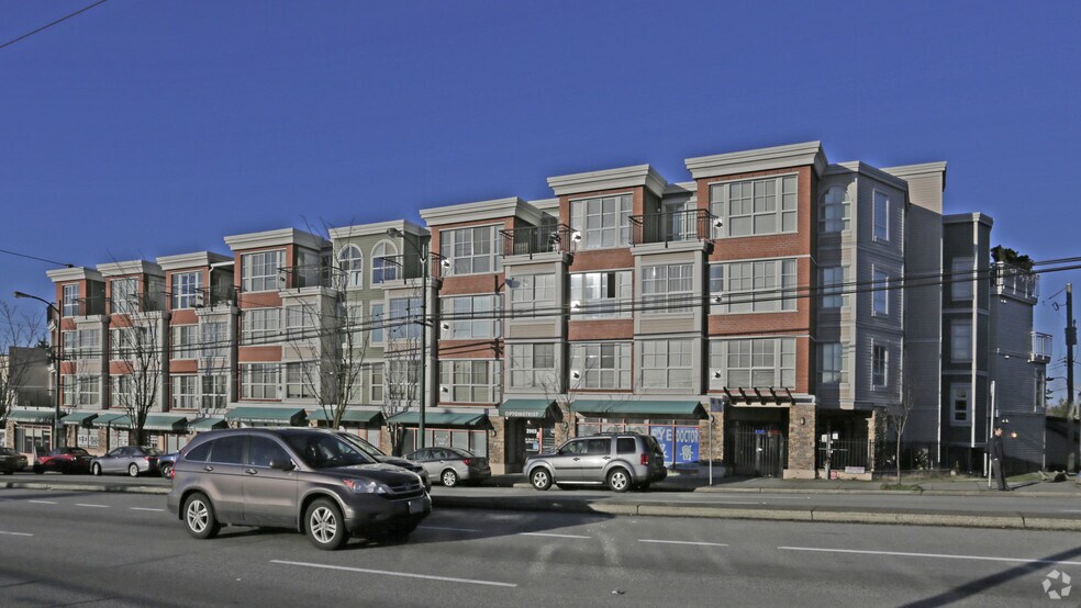 2955-2969 Kingsway, Vancouver, BC à vendre - Photo du bâtiment - Image 2 de 3