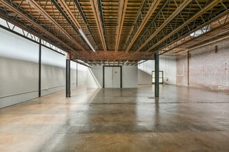 1429 Fairmont Ave NW, Atlanta, GA for lease Interior Photo- Image 2 of 5