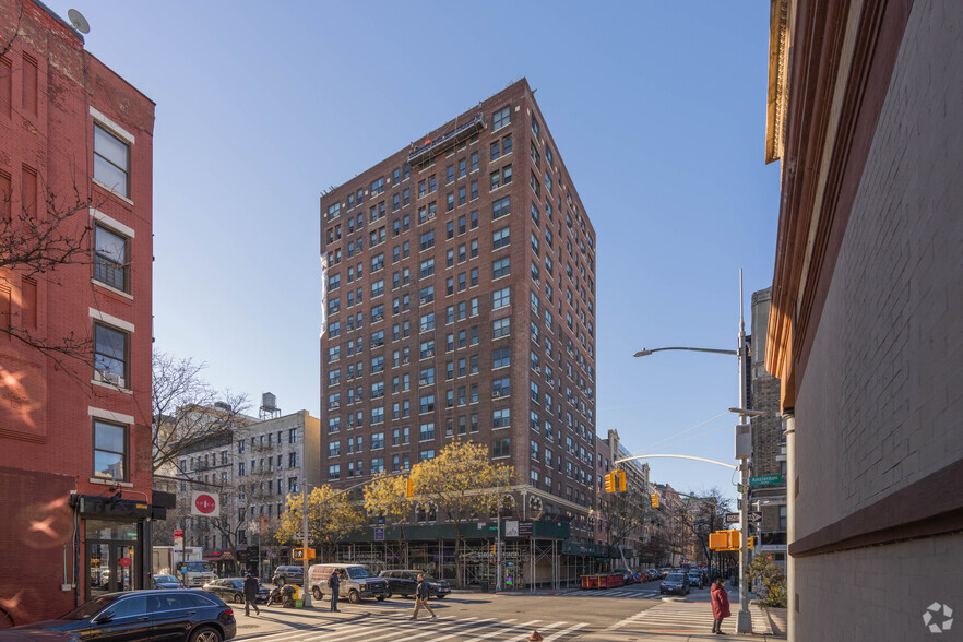 200 W 108th St, New York, NY for lease - Primary Photo - Image 1 of 7