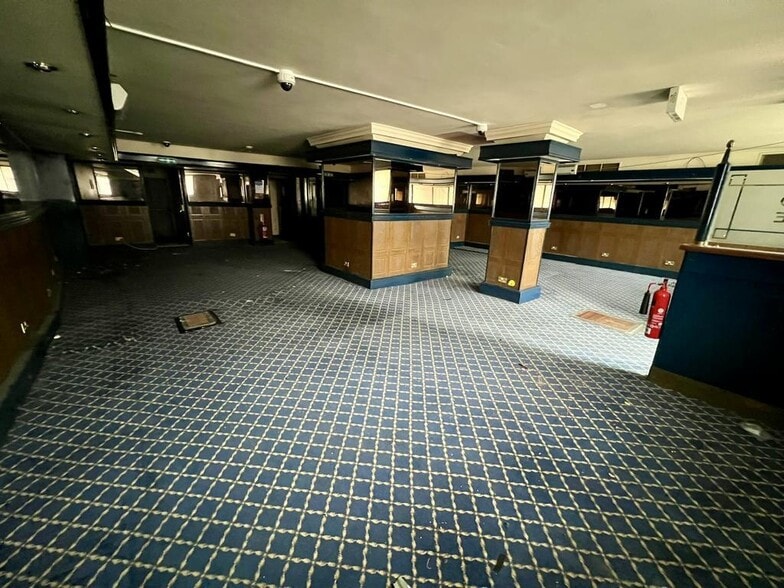 1 Blue St, Carmarthen for lease - Building Photo - Image 3 of 9