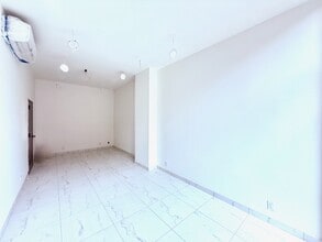 48-15 43rd Ave, Sunnyside, NY for lease Building Photo- Image 2 of 6