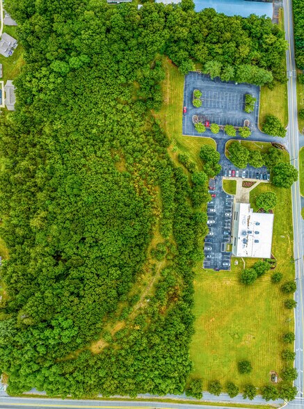 500 West St, Spindale, NC à vendre - Photo du bâtiment - Image 2 de 5