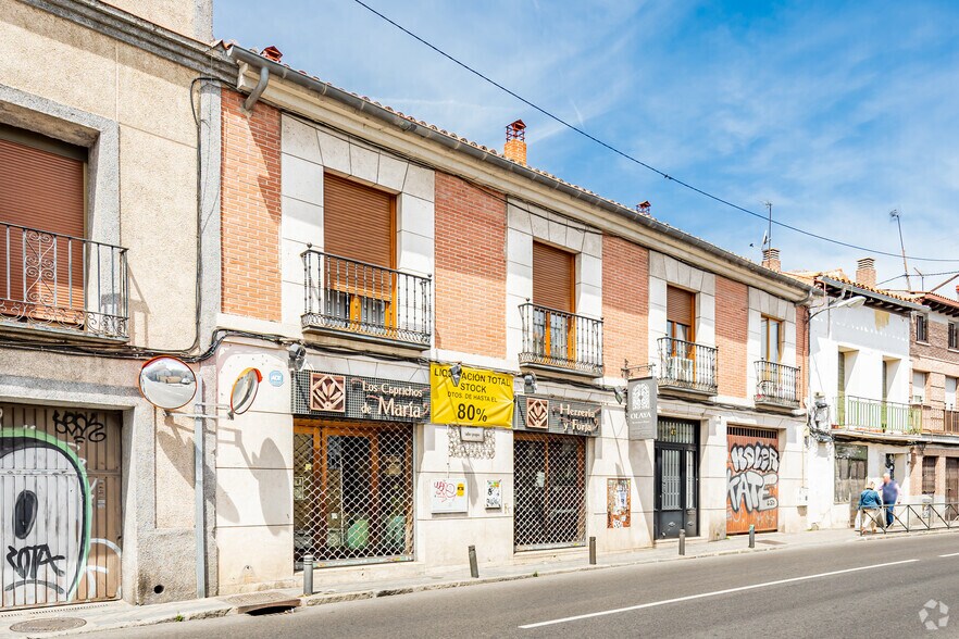 Calle Nuestra Señora de Valverde, 47, Madrid, Madrid à louer - Photo du bâtiment - Image 2 de 2