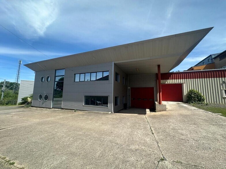 Local d'activités dans BUHL-LORRAINE à vendre - Photo du bâtiment - Image 3 de 11