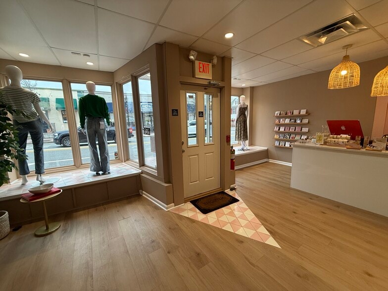 4 E Main St, Ramsey, NJ for lease - Interior Photo - Image 3 of 7