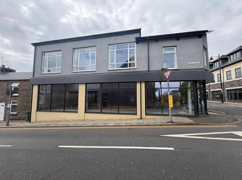 Clifton St, Caerphilly à louer - Photo du bâtiment - Image 2 de 2