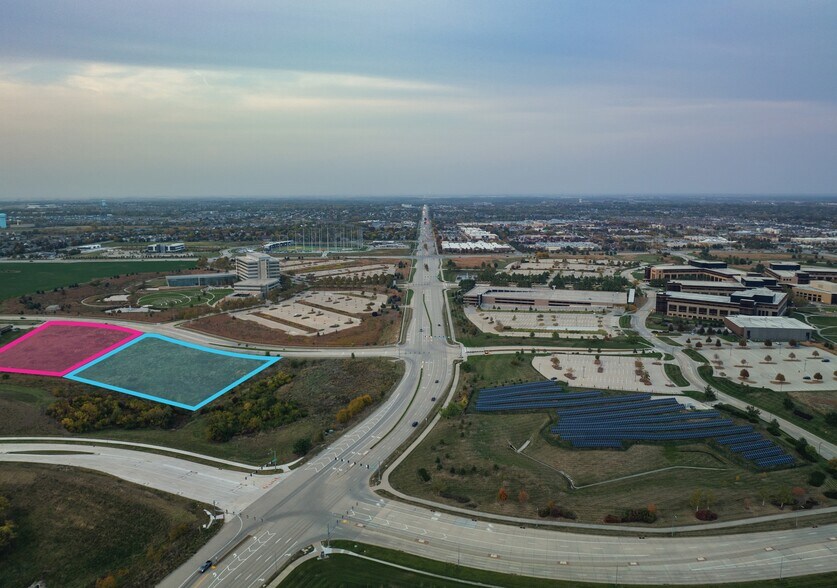 7580-7640 Cascade Ave, West Des Moines, IA à vendre - Photo principale - Image 1 de 1