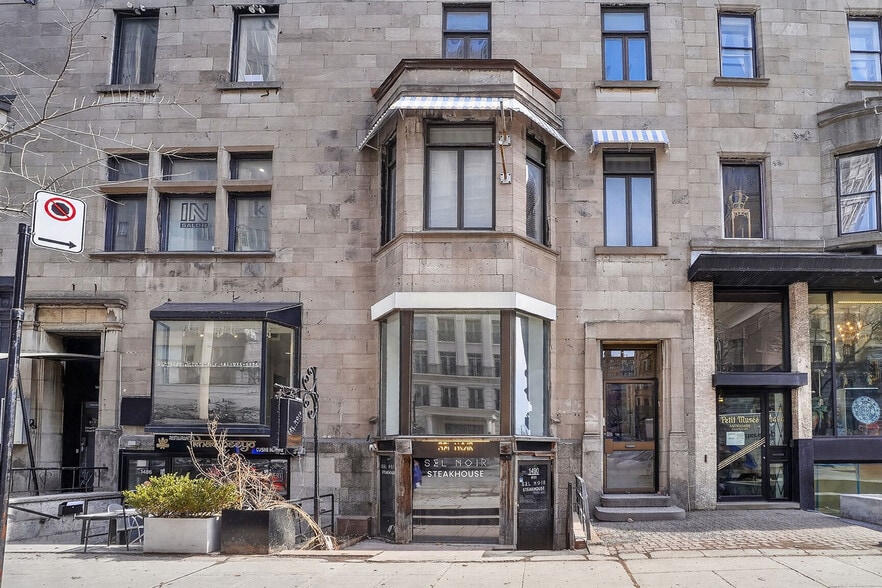 1490 Rue Sherbrooke O, Montréal, QC à louer - Photo du bâtiment - Image 2 de 3