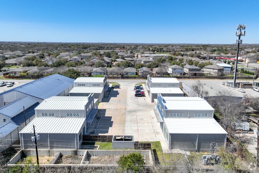 11215 Conroy Ln, Manchaca, TX à louer - Aérien - Image 2 de 17