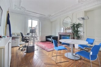 21 Rue Des Pyramides, Paris for lease Interior Photo- Image 2 of 11