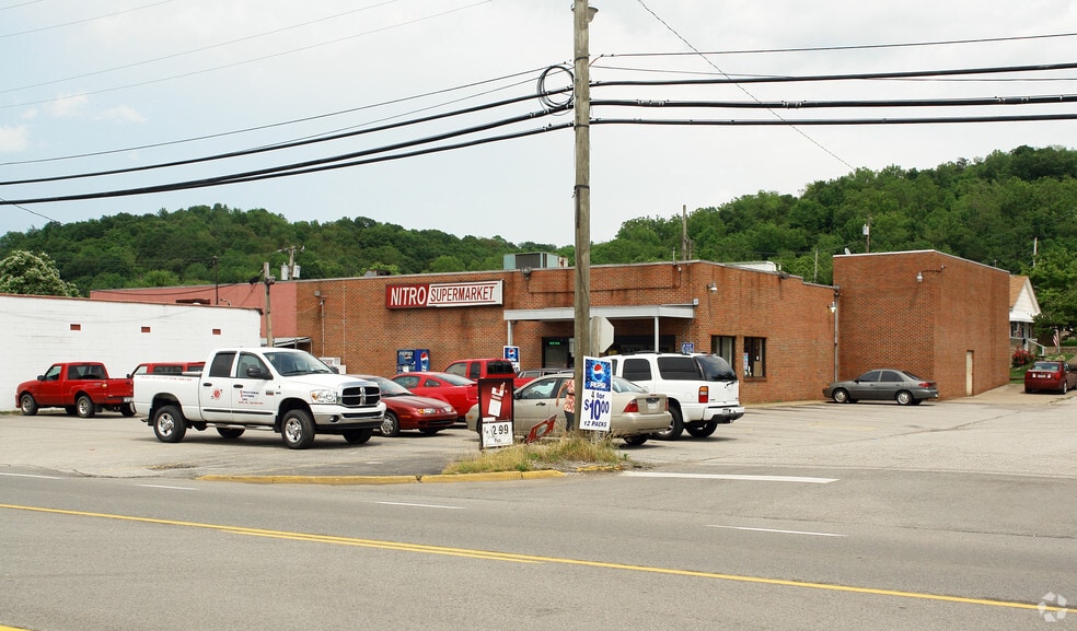 2501 1st Ave, Nitro, WV for sale - Primary Photo - Image 1 of 5