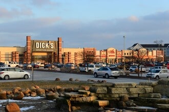 4601 1st Ave SE, Cedar Rapids, IA à louer Photo du bâtiment- Image 1 de 7