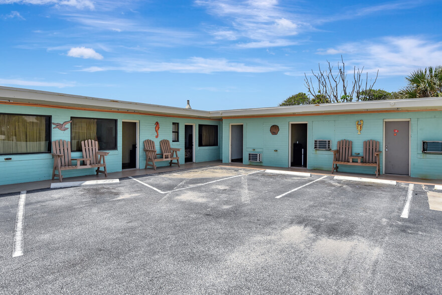 808 S Atlantic Ave, Daytona Beach, FL for sale - Building Photo - Image 2 of 37