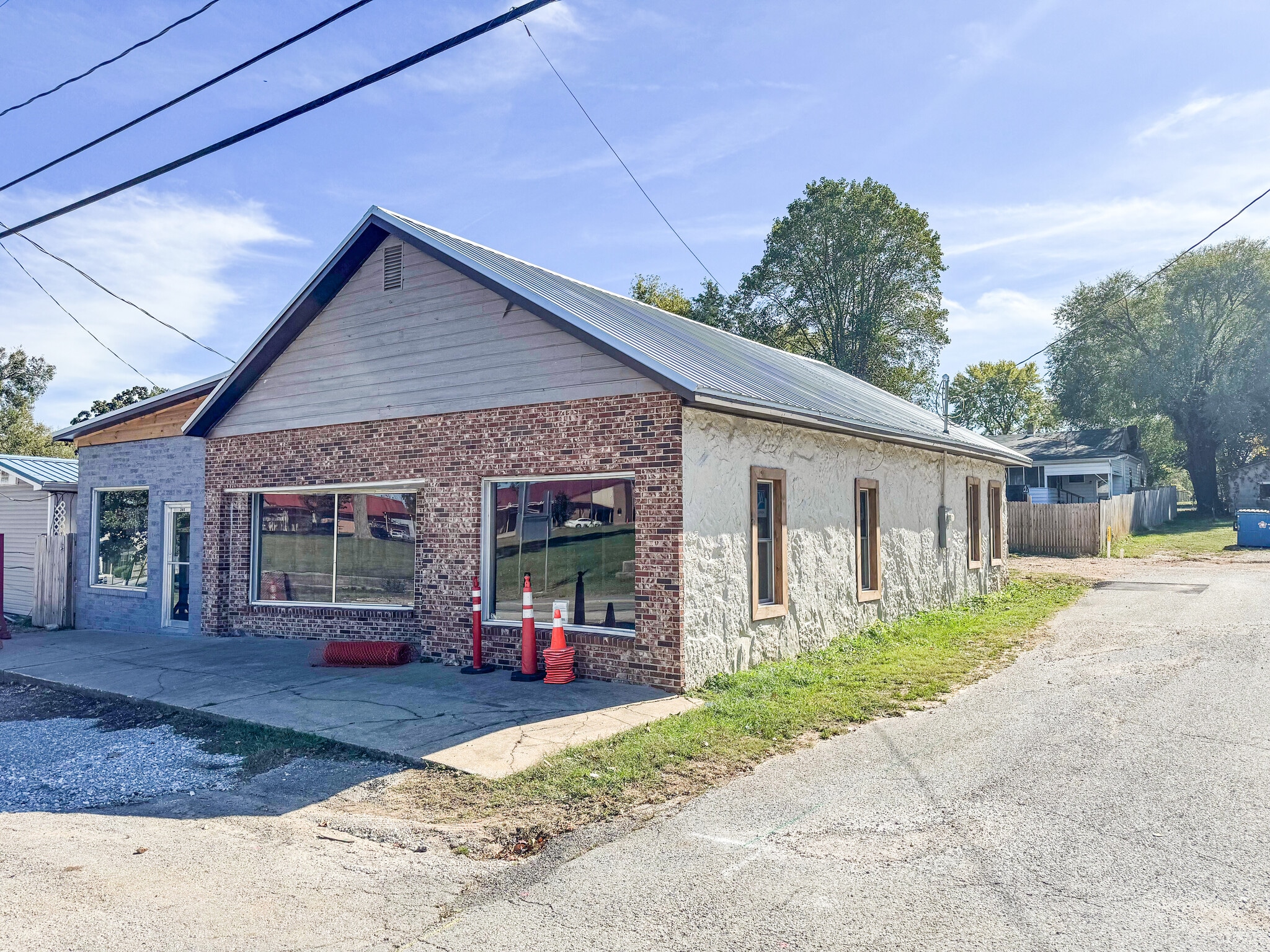 203-235 E Pickens Rd, Pea Ridge, AR for sale Primary Photo- Image 1 of 10