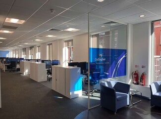 Plus de détails pour 24-26 Adelaide St, Belfast - Bureau à vendre