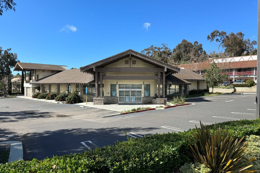 4455 Manchester Ave, Encinitas, CA for lease - Building Photo - Image 1 of 4