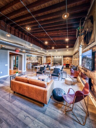 Plus de détails pour 206 S Market St, Elizabethtown, PA - Bureau, Commerce de détail à louer