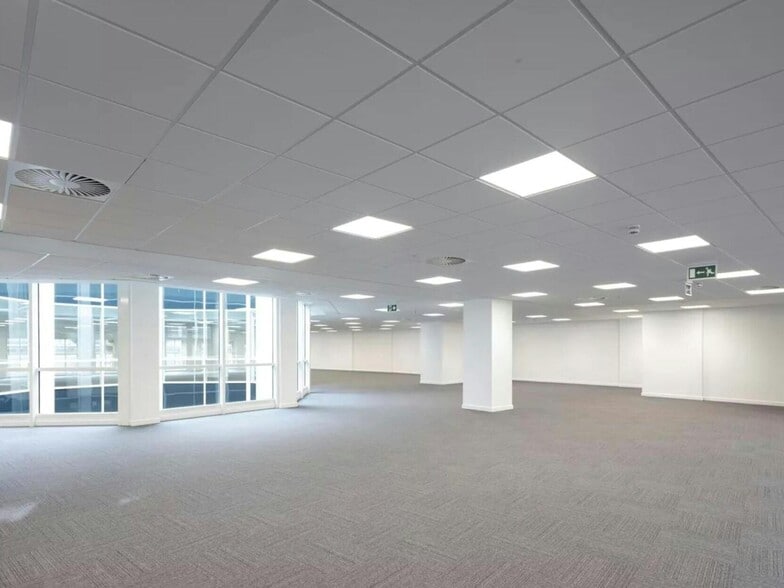 72 Gordon St, Glasgow à louer - Photo du bâtiment - Image 3 de 16