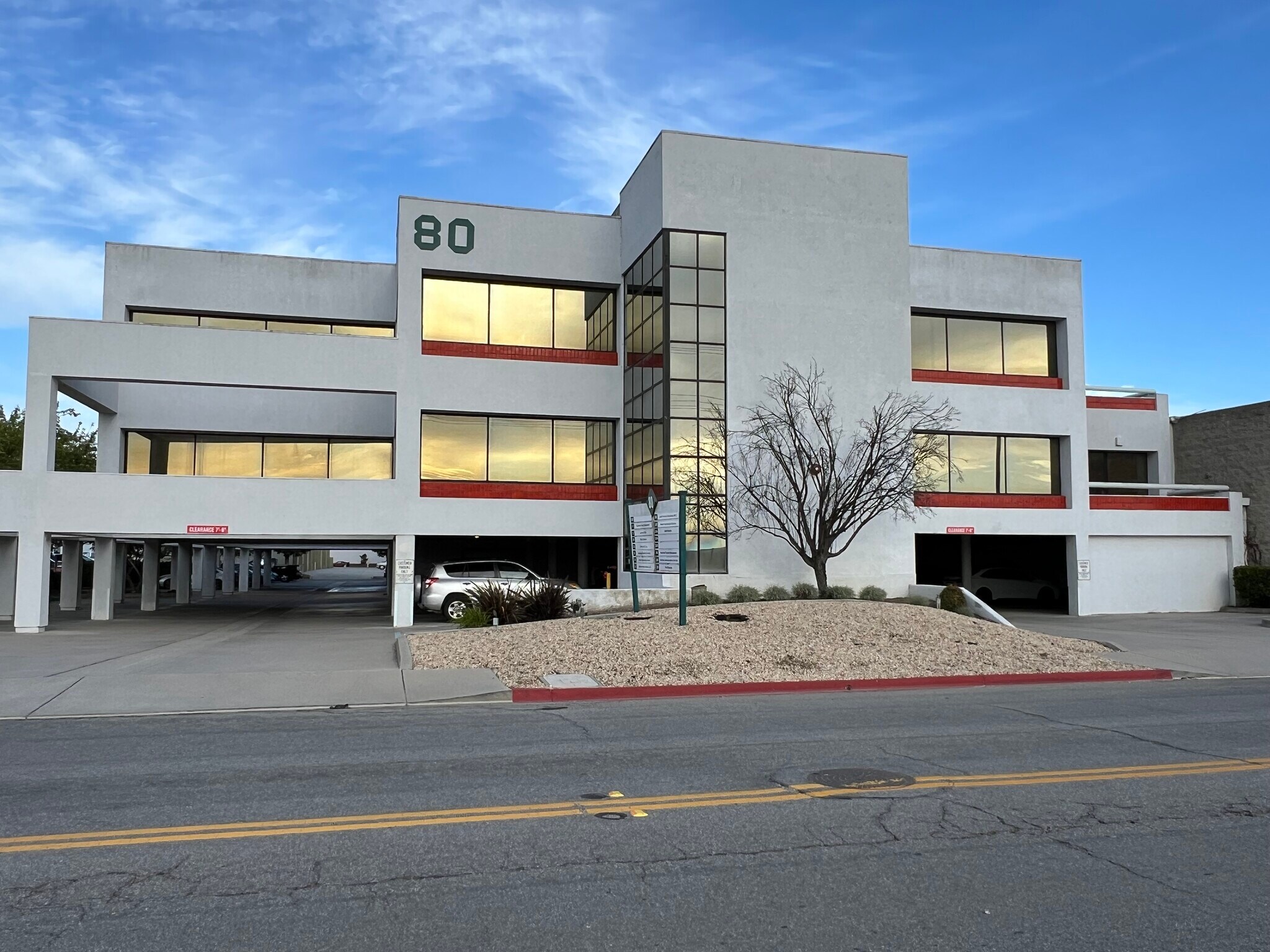 80 Wood Rd, Camarillo, CA à louer Photo du bâtiment- Image 1 de 8