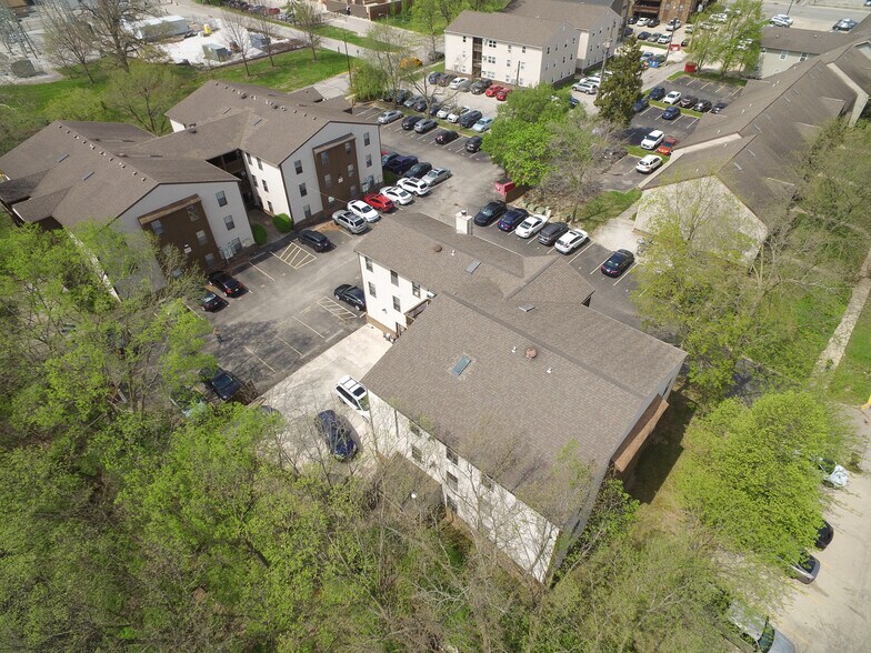 440-450 S Grant St, West Lafayette, IN à vendre - Aérien - Image 2 de 4