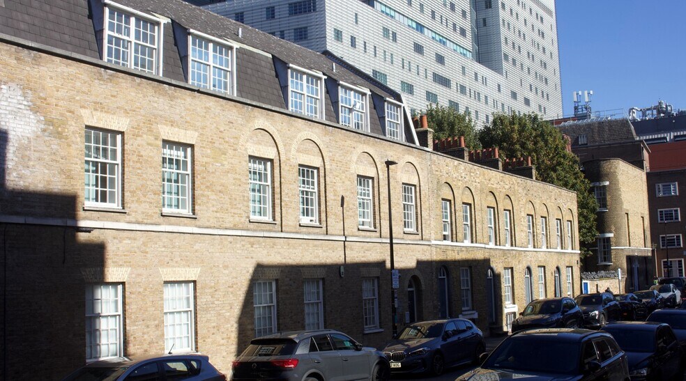 31-43 Ashfield St, Londres à vendre - Photo du bâtiment - Image 2 de 3