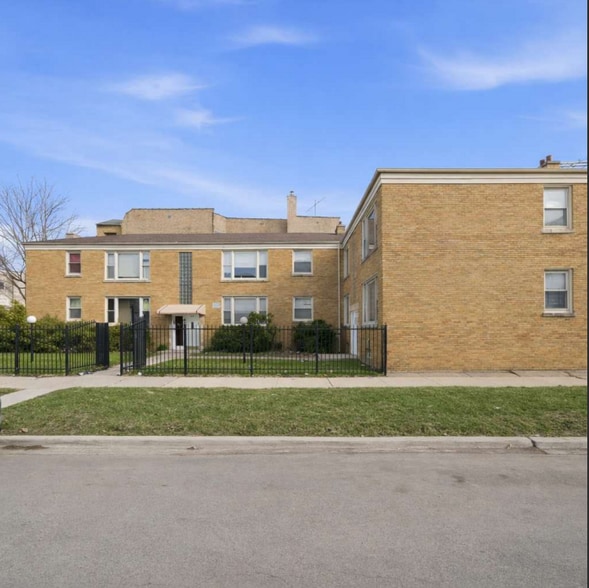 7957 S Wood St, Chicago, IL for sale - Primary Photo - Image 1 of 3