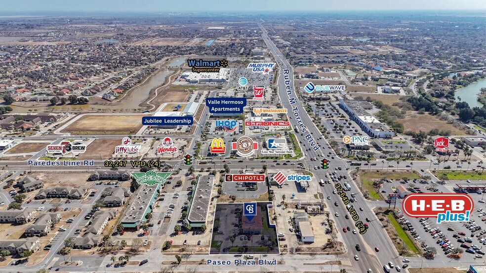 18 Paseo Plaza Boulevard, Brownsville, TX à louer - Photo du bâtiment - Image 3 de 6