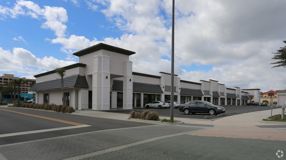 102 6th Ave N, Jacksonville, FL à louer - Photo du bâtiment - Image 2 de 16