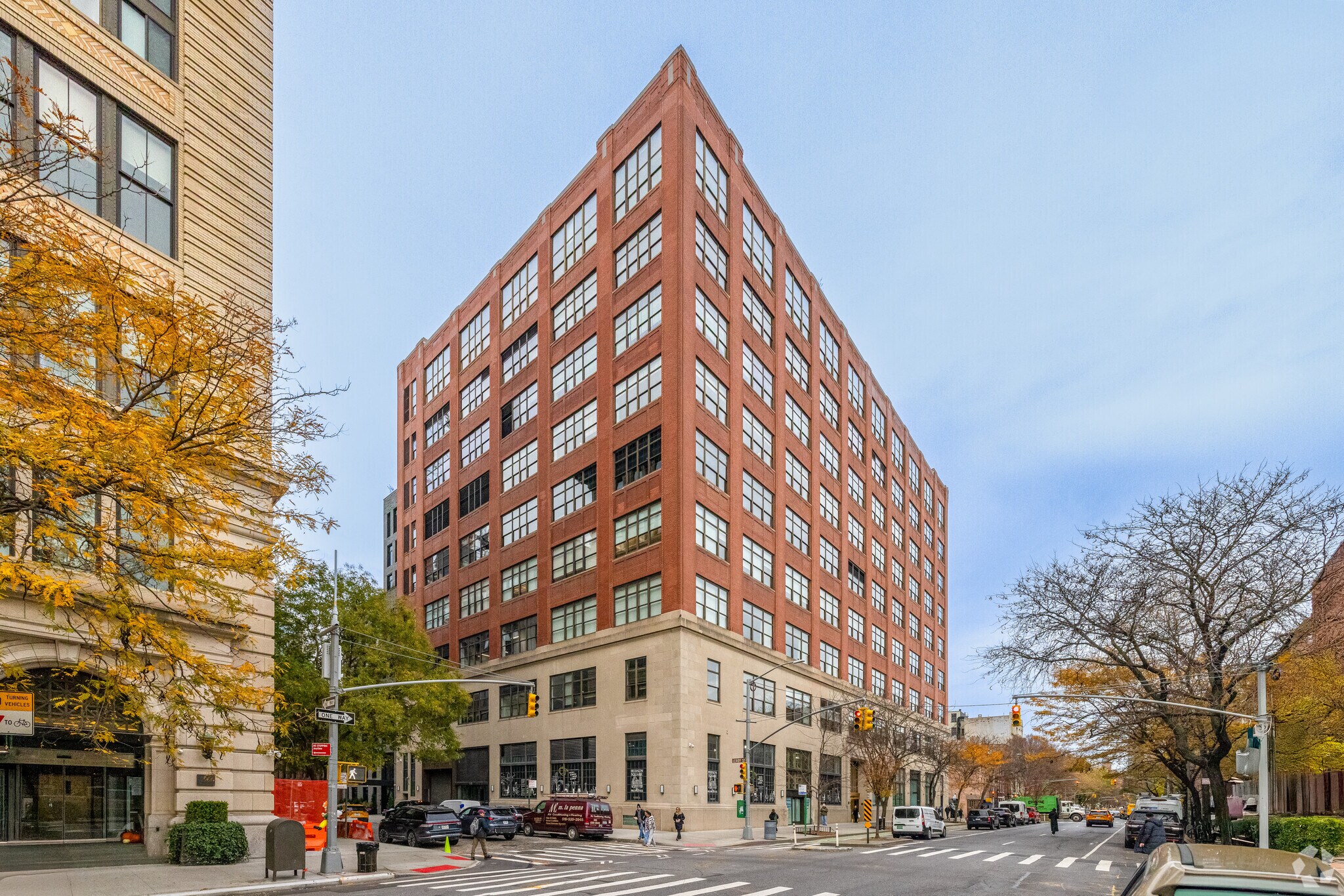 435 Hudson St, New York, NY for lease Primary Photo- Image 1 of 5