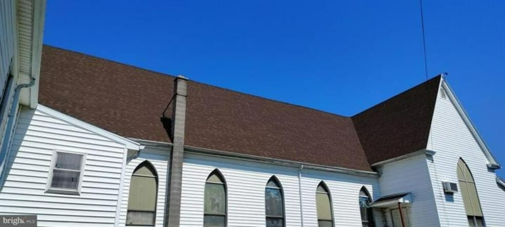 120 W 4th St, Mount Carmel, PA for sale - Building Photo - Image 2 of 63