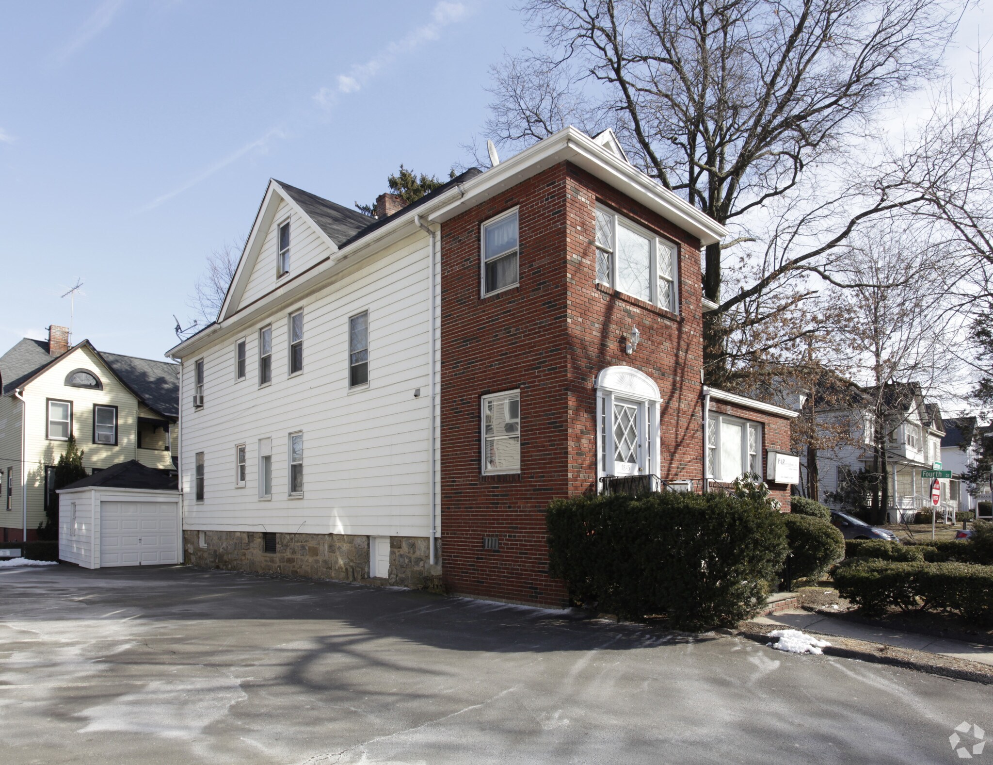 1845 Summer St, Stamford, CT à vendre Photo principale- Image 1 de 3