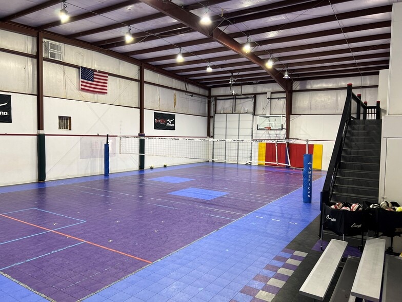 5110 NW Waukomis Dr, Northmoor, MO for lease - Building Photo - Image 3 of 16