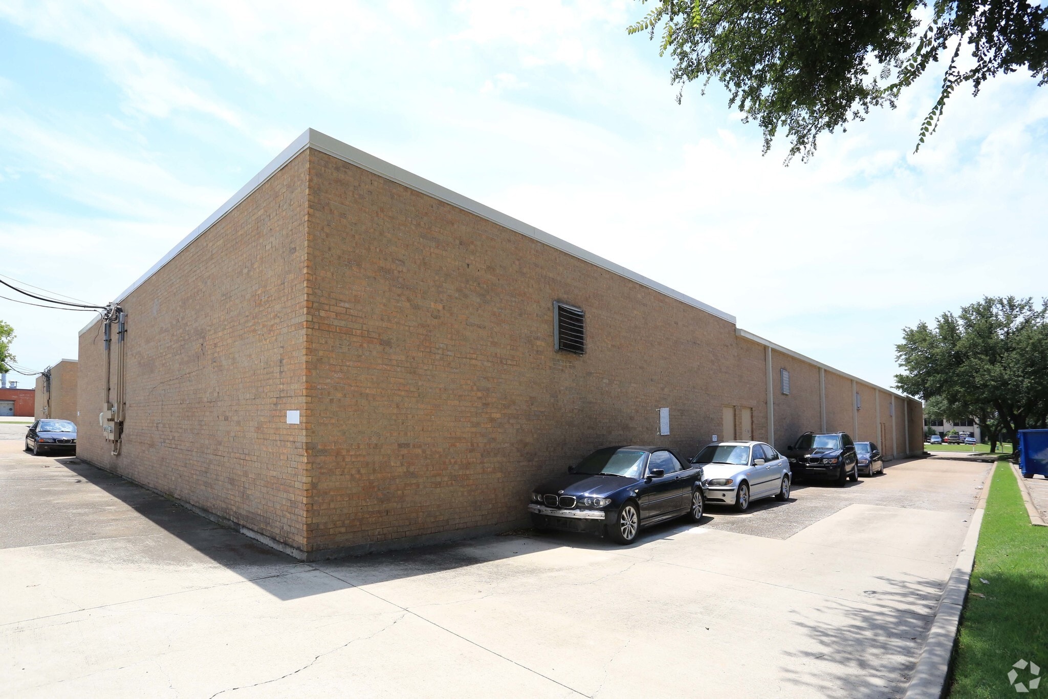 1105 E Plano Pky, Plano, TX for lease Primary Photo- Image 1 of 8