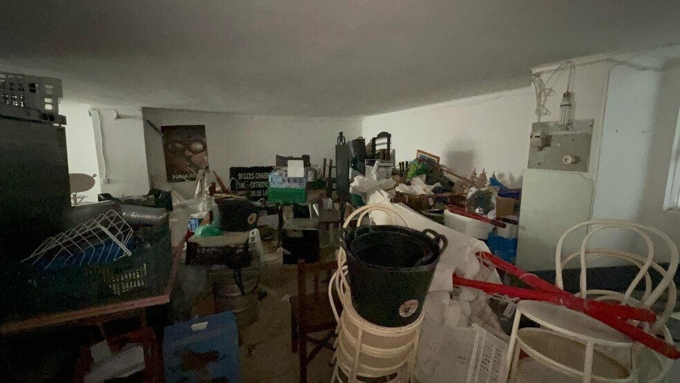 Retail in Cáceres, Cáceres for sale - Building Photo - Image 2 of 5