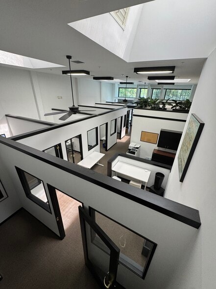 32 Miller Ave, Mill Valley, CA for lease - Building Photo - Image 3 of 9