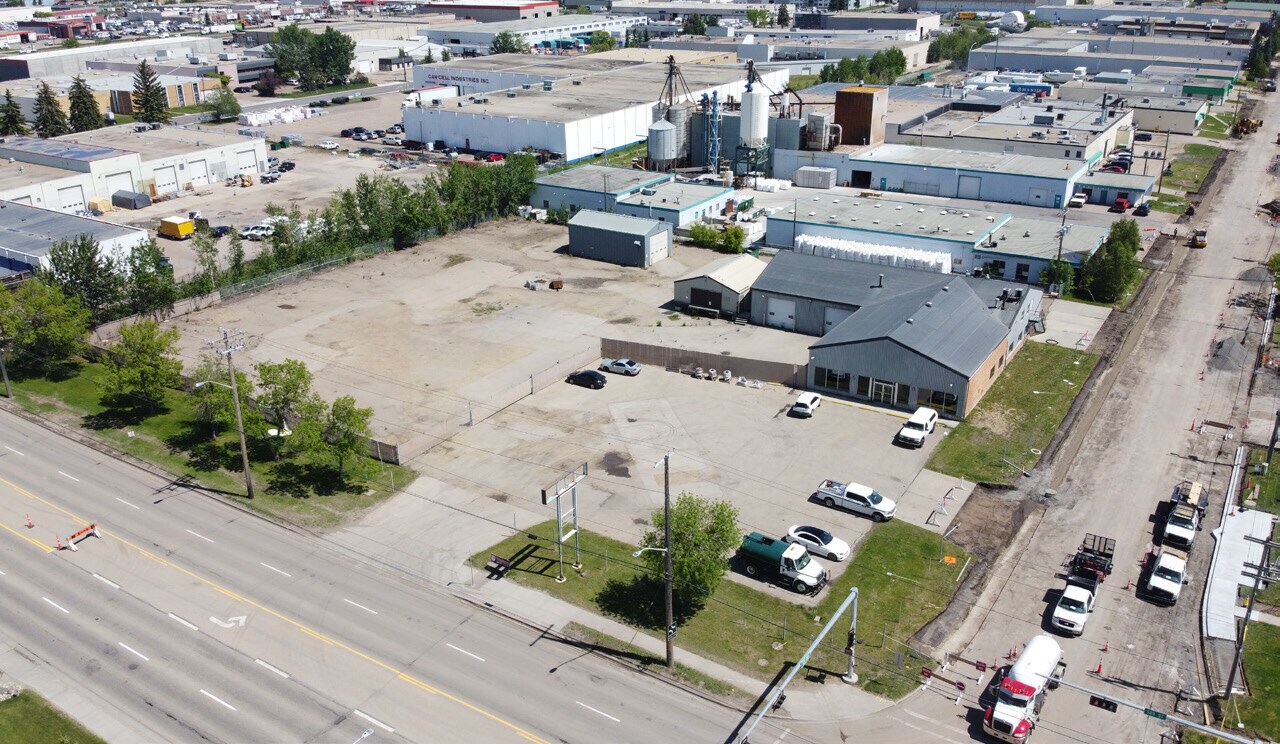 14820 123rd Ave NW, Edmonton, AB for lease Primary Photo- Image 1 of 4