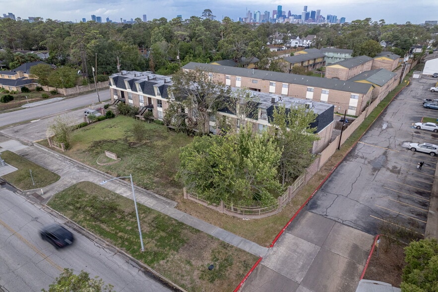 3501 N Macgregor Way, Houston, TX for sale - Building Photo - Image 2 of 30
