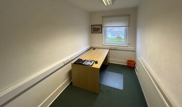 219 South Coast Rd, Peacehaven for lease Interior Photo- Image 2 of 3