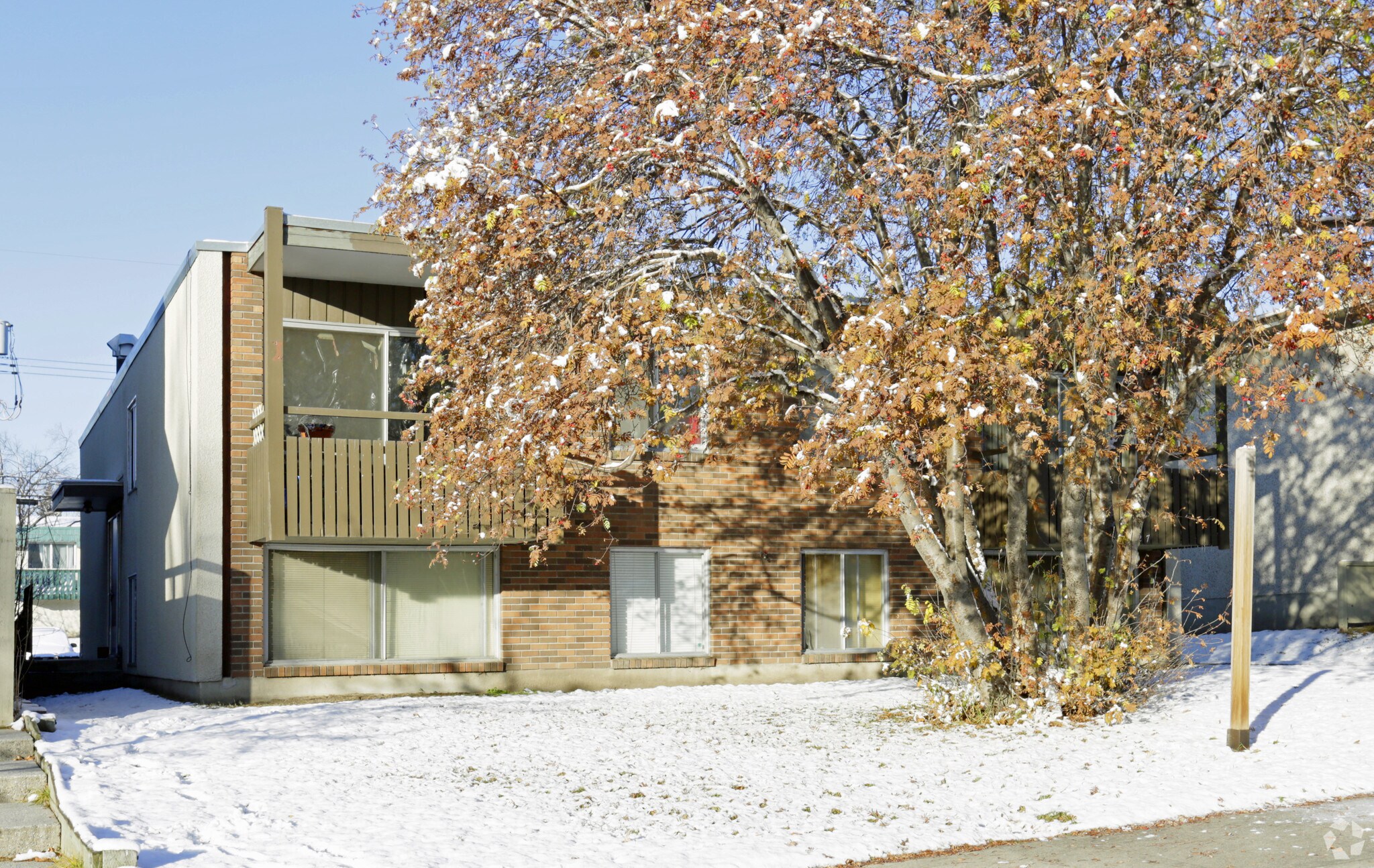 2227 28th St SW, Calgary, AB à vendre Photo du bâtiment- Image 1 de 1